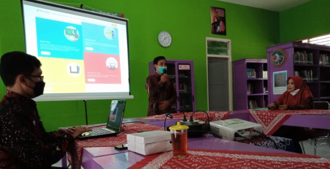 SOSIS RUMBEL 4, Berbagi Dengan Guru SMAN 1 Kokap, Kulon Progo - Sinau ...